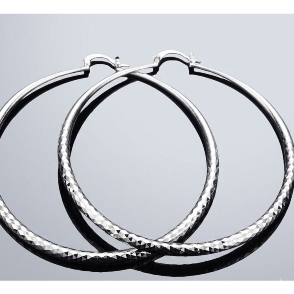 70CM 925 Stamp Silver Color Deep Faceted Diamond Cut Hoop Earrings - Picture 1 of 5